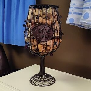 Epic Metal Wire Cork Collector